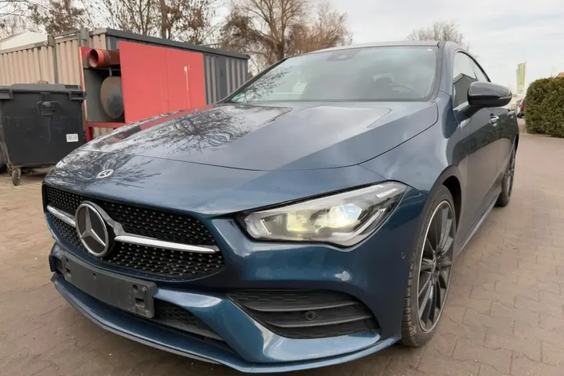 Mercedes-Benz CLA 250 din 2023 cu 95.281 km - oferta MER172966 - foto 1