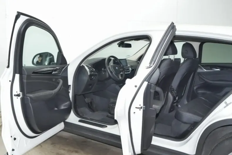 BMW X4 din 2024 cu 16.300 km - oferta BMW172972 - foto 8