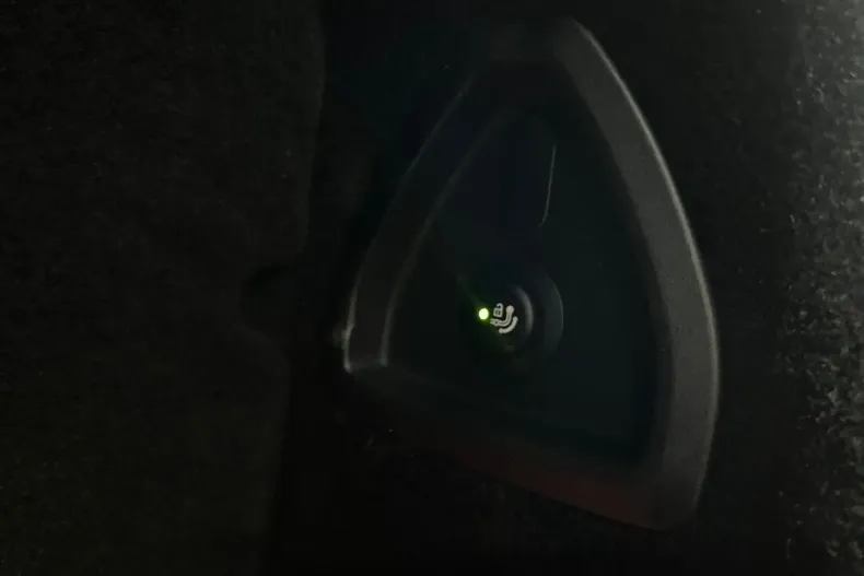 BMW 740 din 2024 cu 5.000 km - oferta BMW172996 - foto 26