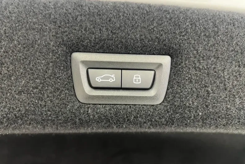 BMW 740 din 2024 cu 5.000 km - oferta BMW172996 - foto 27