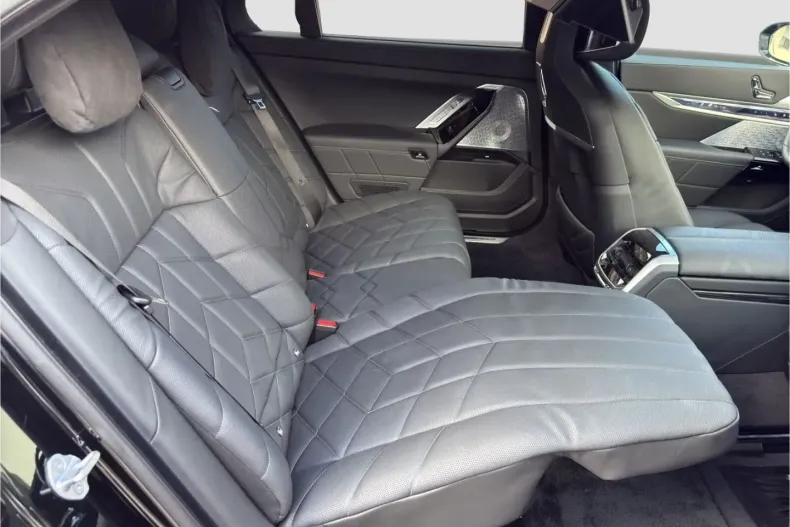 BMW 740 din 2024 cu 11.990 km - oferta BMW172997 - foto 19