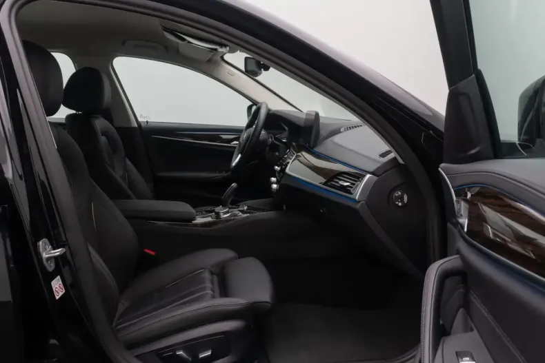 BMW 530 din 2022 cu 37.911 km - oferta BMW173021 - foto 24