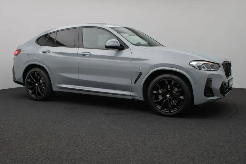 BMW X4 din 2022 cu 44.266 km - oferta BMW173025 - foto 4