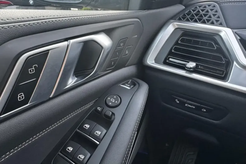 BMW X5 din 2025 cu 27.348 km - oferta BMW173028 - foto 12