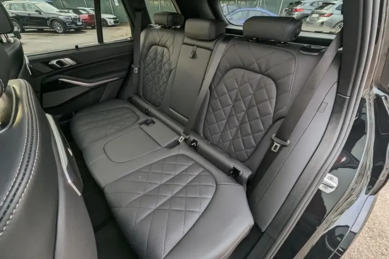 BMW X5 din 2025 cu 25.574 km - oferta BMW173030 - foto 10