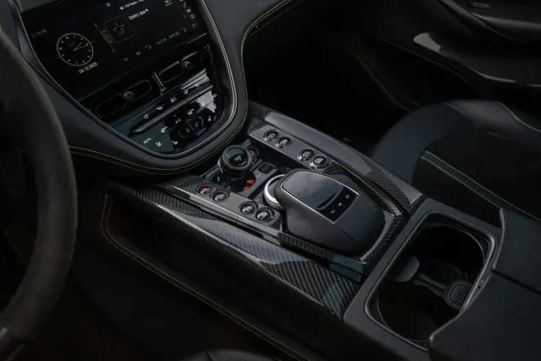 Aston Martin DBX din 2023 cu 25.500 km - oferta AST173046 - foto 34