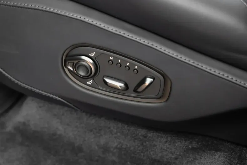 Aston Martin DBX din 2024 cu 7.760 km - oferta AST173048 - foto 10