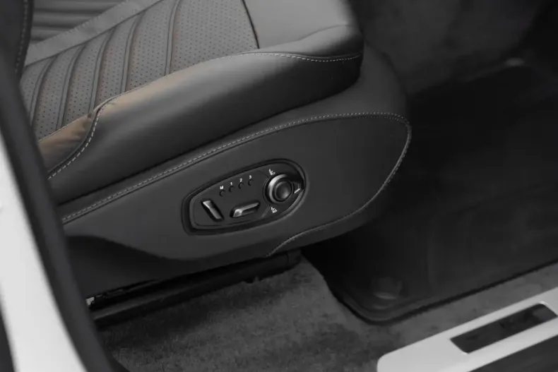 Aston Martin DBX din 2024 cu 7.760 km - oferta AST173048 - foto 18