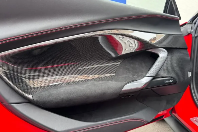 Ferrari 296 GTB din 2024 cu 2.700 km - oferta FER173050 - foto 17