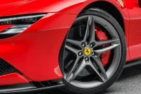 Ferrari SF90 din 2023 cu 4.500 km - oferta FER173052 - foto 12