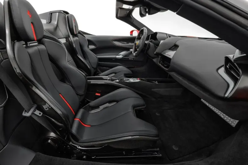 Ferrari SF90 din 2023 cu 4.500 km - oferta FER173052 - foto 17