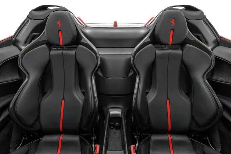 Ferrari SF90 din 2023 cu 4.500 km - oferta FER173052 - foto 21