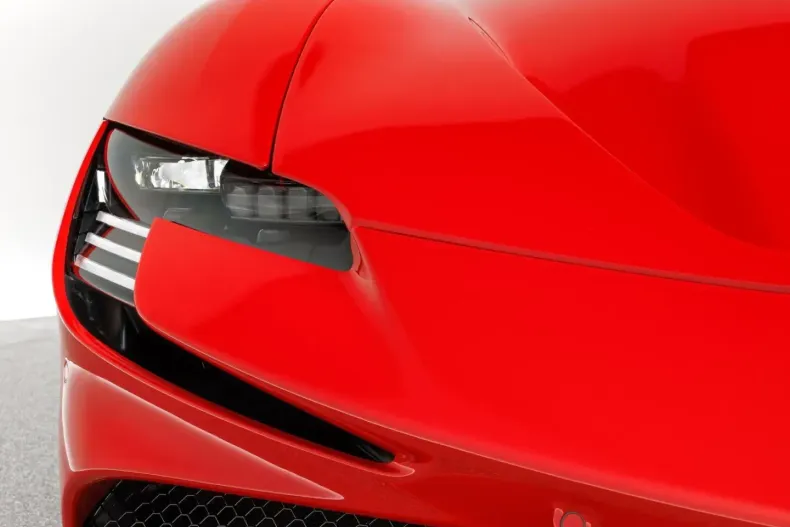 Ferrari SF90 din 2023 cu 4.500 km - oferta FER173052 - foto 25