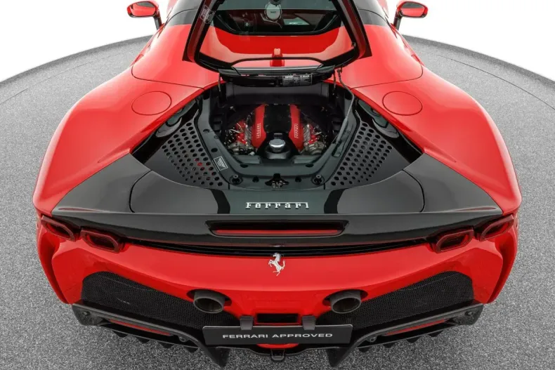 Ferrari SF90 din 2023 cu 4.500 km - oferta FER173052 - foto 26