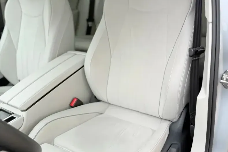 Volkswagen Passat din 2024 cu 11.000 km - oferta VOL173061 - foto 10