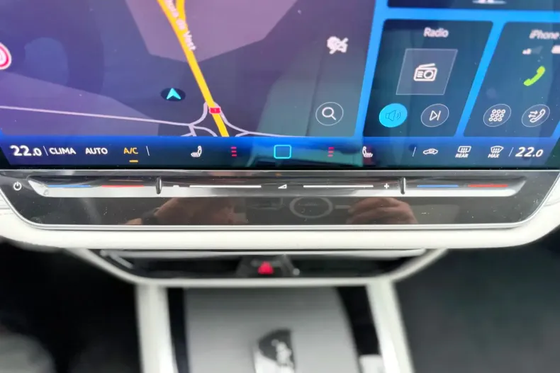 Volkswagen Passat din 2024 cu 11.000 km - oferta VOL173061 - foto 28