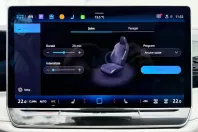 Volkswagen Passat din 2024 cu 11.000 km - oferta VOL173061 - foto 36