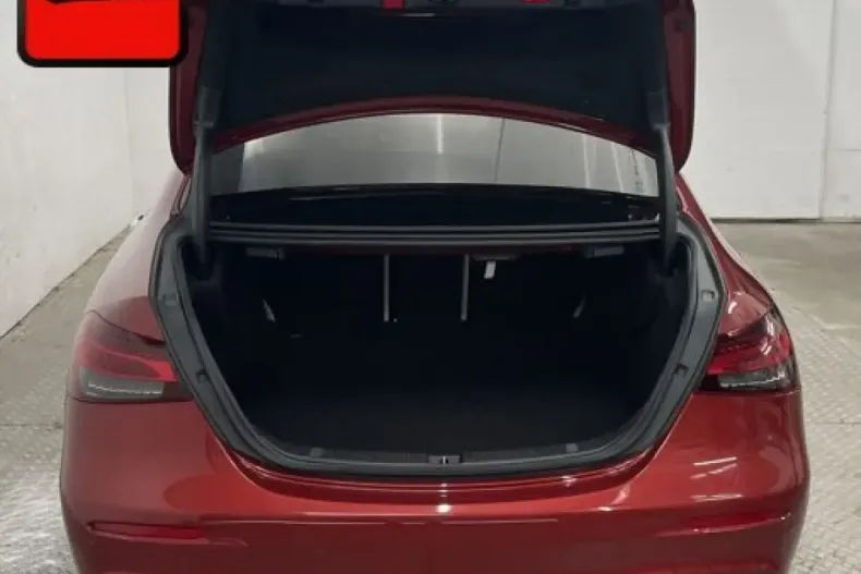 Mercedes-Benz E 400 din 2022 cu 98.030 km - oferta MER173072 - foto 36