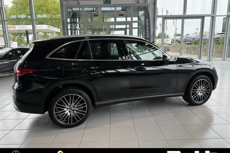 Mercedes-Benz GLC 220 din 2024 cu 9.400 km - oferta MER173076 - foto 5