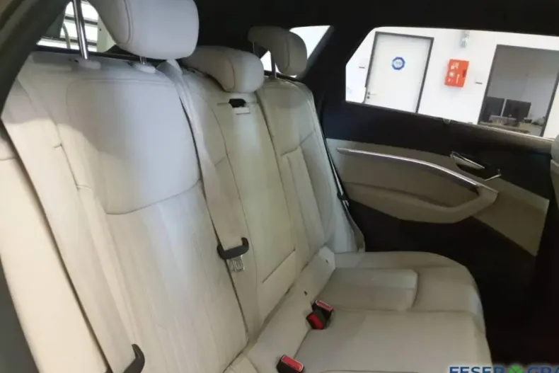 Audi Q8 din 2024 cu 56.062 km - oferta AUD173078 - foto 7