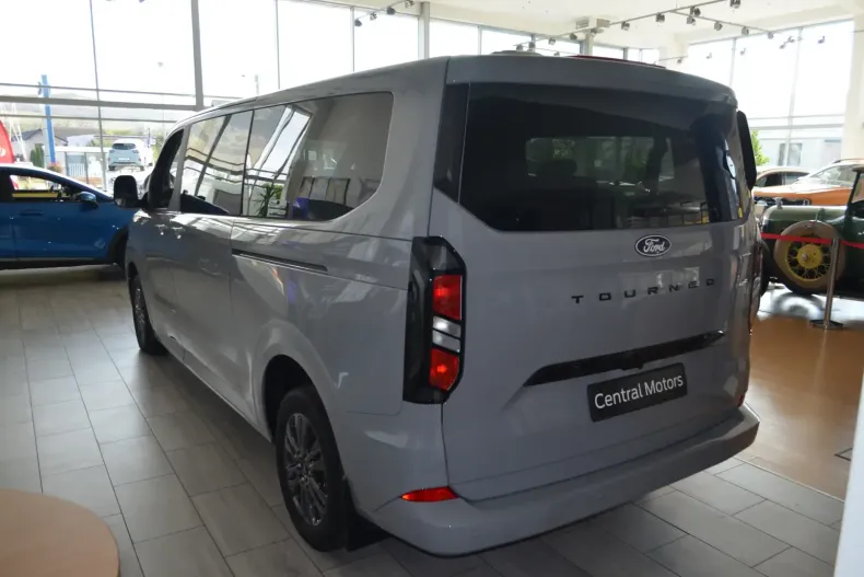 Ford Tourneo Custom din 2025 cu 3.300 km - oferta FOR173082 - foto 6