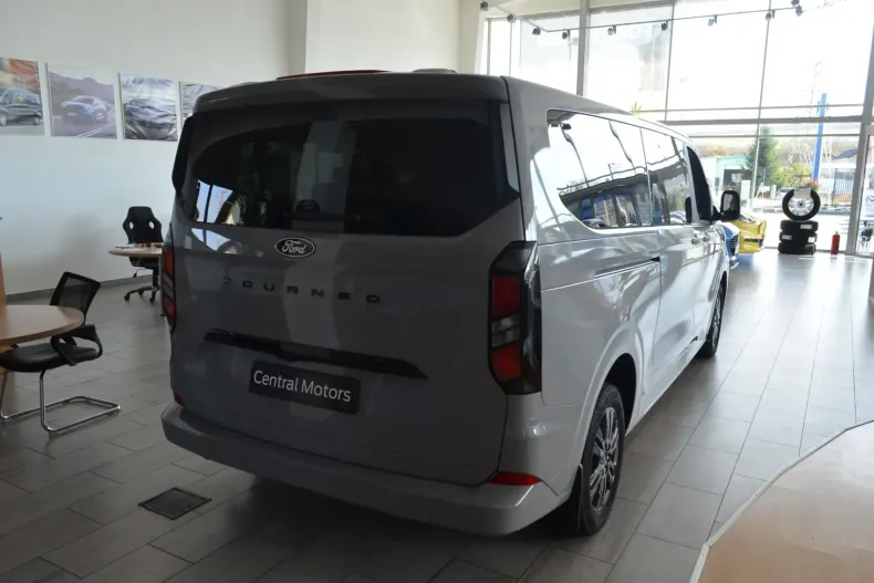 Ford Tourneo Custom din 2025 cu 3.300 km - oferta FOR173082 - foto 8