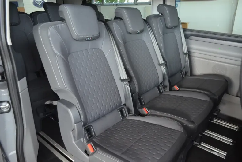 Ford Tourneo Custom din 2025 cu 3.300 km - oferta FOR173082 - foto 12