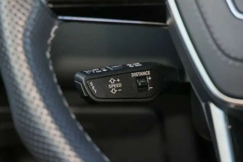 Audi RS6 din 2023 cu 67.800 km - oferta AUD173084 - foto 19