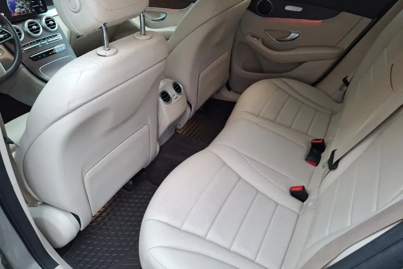 Mercedes-Benz GLC din 2020 cu 83.840 km - oferta MER173087 - foto 15