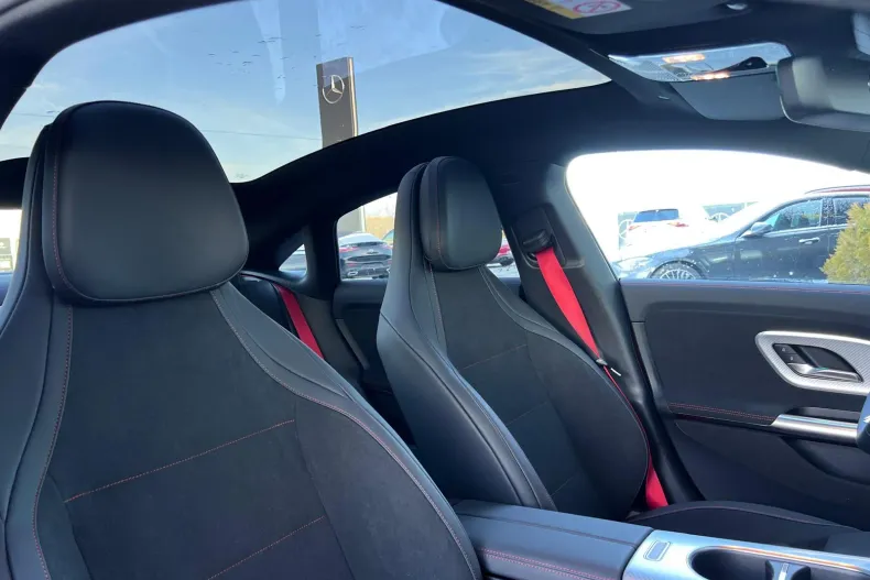 Mercedes-Benz CLA din 2025 cu 10 km - oferta MER173100 - foto 16