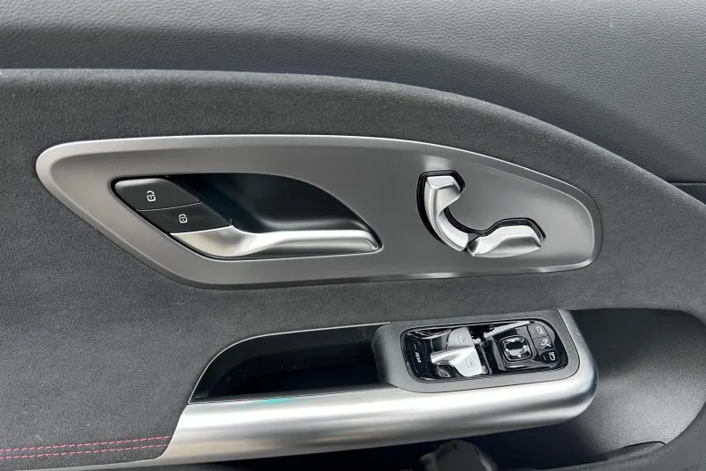 Mercedes-Benz CLA din 2025 cu 10 km - oferta MER173101 - foto 11