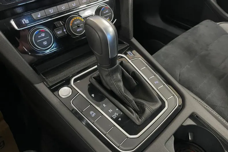 Volkswagen Passat din 2020 cu 74.432 km - oferta VOL173110 - foto 24