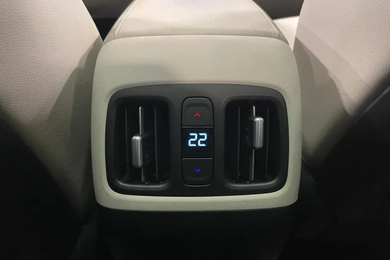 Hyundai TUCSON din 2022 cu 96.696 km - oferta HYU173112 - foto 22