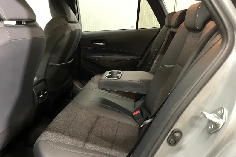 Toyota Corolla din 2022 cu 90.888 km - oferta TOY173116 - foto 11