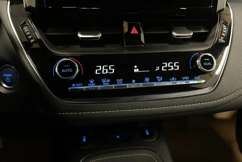 Toyota Corolla din 2022 cu 90.888 km - oferta TOY173116 - foto 17