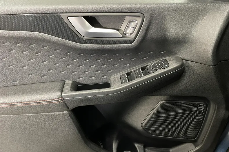 Ford Kuga din 2020 cu 53.557 km - oferta FOR173120 - foto 24