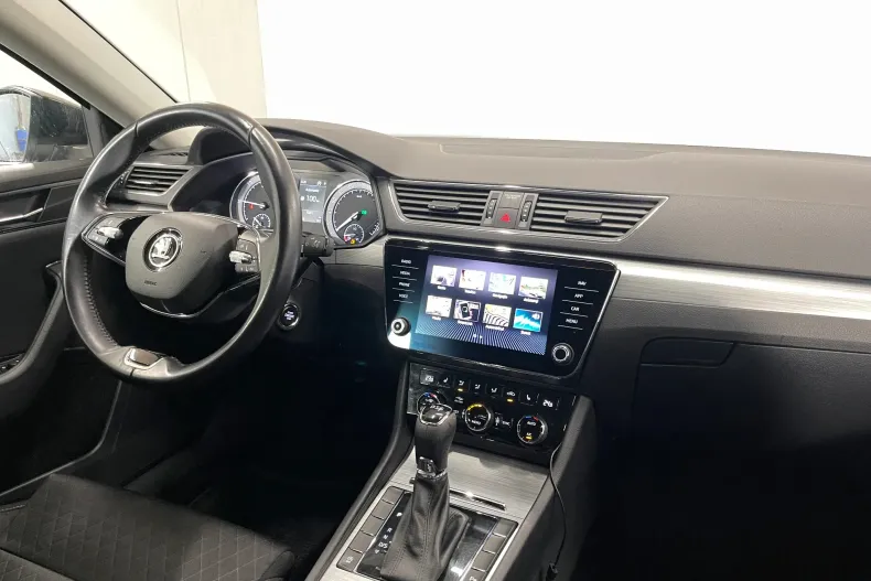 Skoda Superb din 2021 cu 129.588 km - oferta SKO173123 - foto 8