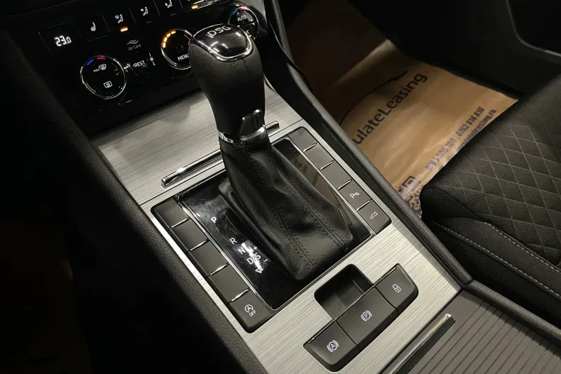 Skoda Superb din 2021 cu 129.588 km - oferta SKO173123 - foto 23