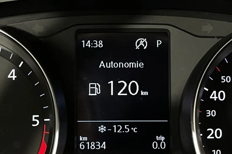 Volkswagen Passat din 2021 cu 61.834 km - oferta VOL173124 - foto 23