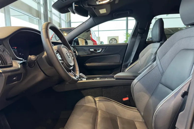 Volvo V60 din 2024 cu 21.200 km - oferta VOL173138 - foto 13