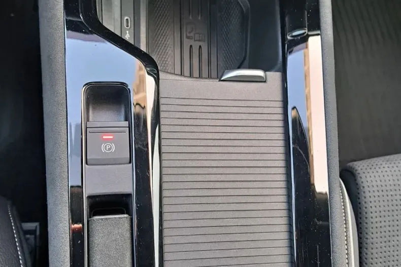 Skoda Superb din 2025 cu 10.176 km - oferta SKO173146 - foto 39