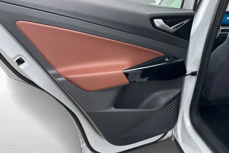 Volkswagen ID.5 din 2023 cu 90.100 km - oferta VOL173151 - foto 25