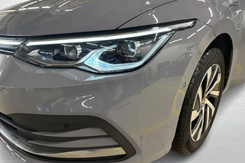 Volkswagen Golf din 2022 cu 87.460 km - oferta VOL173154 - foto 9