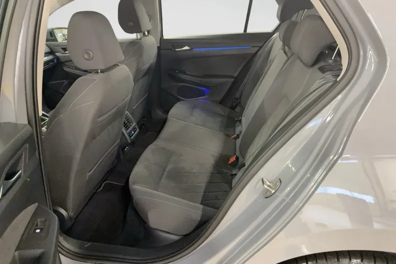 Volkswagen Golf din 2022 cu 87.460 km - oferta VOL173154 - foto 26