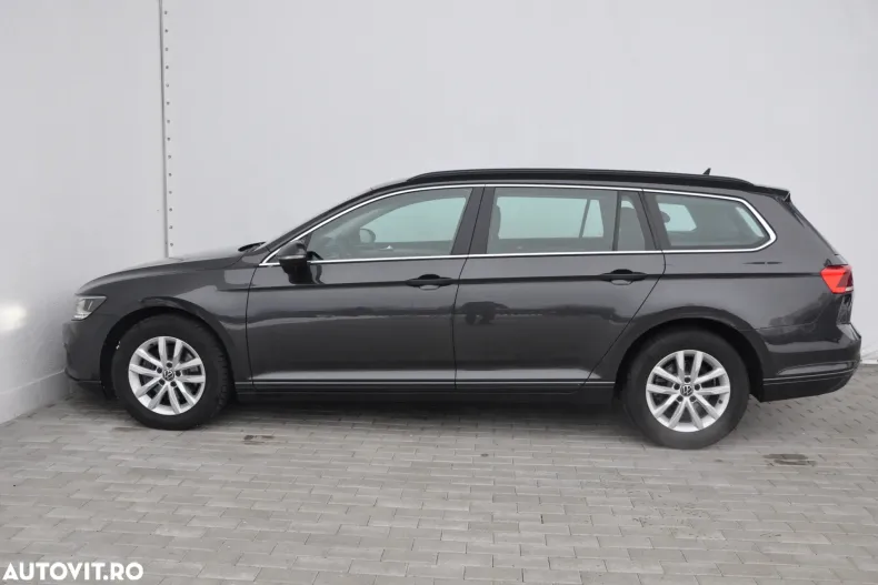 Volkswagen Passat din 2023 cu 26.514 km - oferta VOL173155 - foto 2