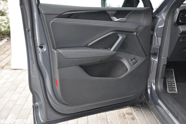 Volkswagen Tiguan din 2025 cu 3.300 km - oferta VOL173156 - foto 9