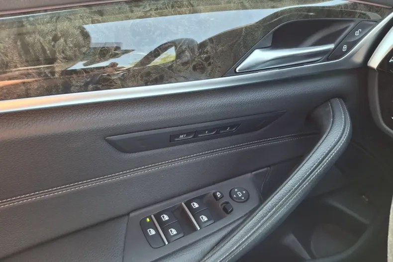 BMW Seria 5 din 2022 cu 47.637 km - oferta BMW173159 - foto 20