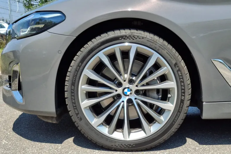 BMW Seria 5 din 2022 cu 47.637 km - oferta BMW173159 - foto 32