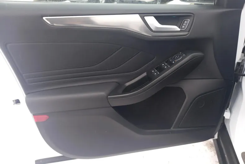 Ford Focus din 2021 cu 121.984 km - oferta FOR173162 - foto 19