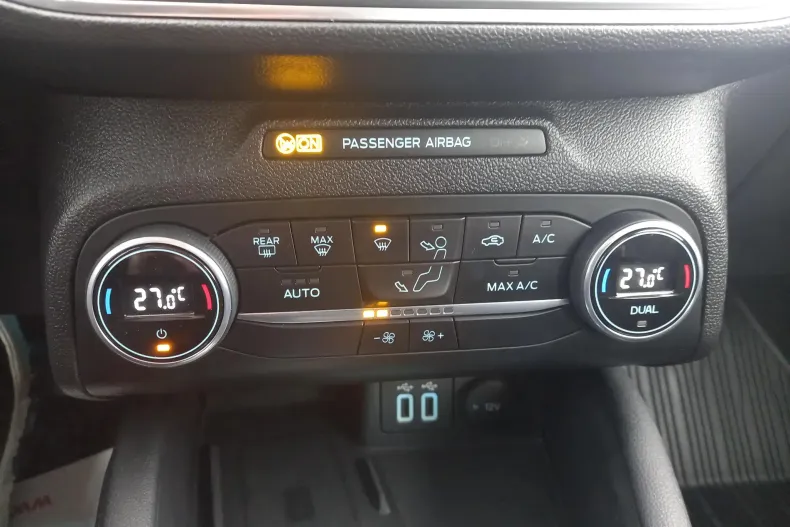 Ford Focus din 2021 cu 121.984 km - oferta FOR173162 - foto 21